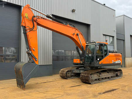 Rupsgraafmachines 2022 Doosan DX225LC-7 (2)