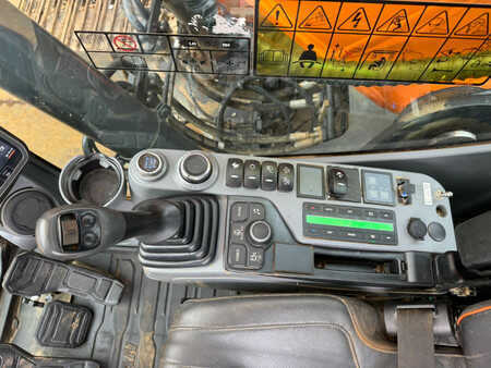 Rupsgraafmachines 2022 Doosan DX225LC-7 (23)