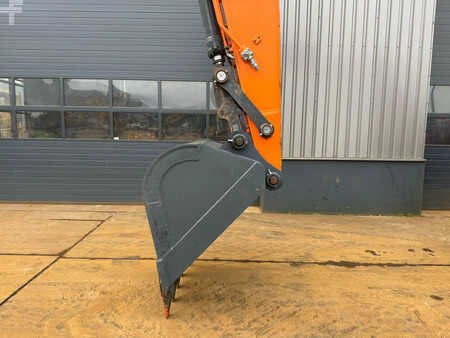 Rupsgraafmachines 2022 Doosan DX225LC-7 (8)