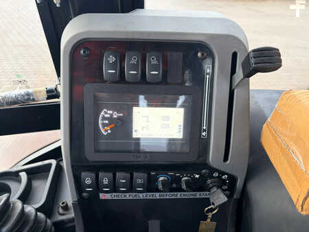 Rigid Backhoe Loader 2025 JCB 3DX 4x4 Telescopic boom, 6-1 bucket, AC Cabin Hammerlines (19)