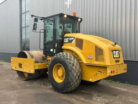 Single drum compactors 2018 Caterpillar CS64B (3)