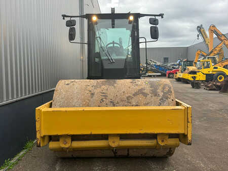 Single drum compactors 2018 Caterpillar CS64B (8)