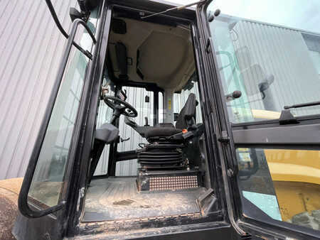 Single drum compactors 2018 Caterpillar CS66B (18)