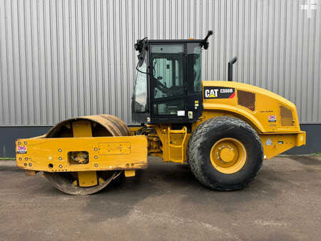 Single drum compactors 2019 Caterpillar CS66B (1)