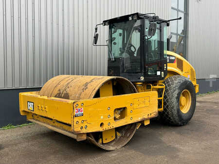 Single drum compactors 2019 Caterpillar CS66B (2)