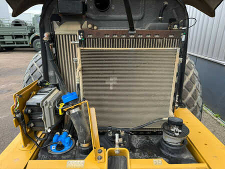 Single drum compactors 2019 Caterpillar CS66B (30)