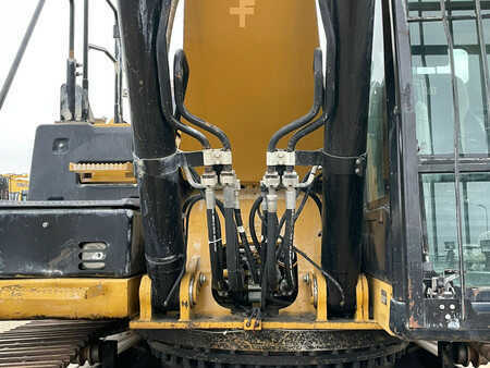 Korečková rýpadla 2012 Caterpillar 336EL (10)