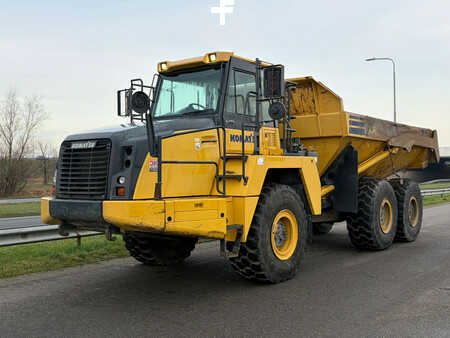 Knickgelenkte Muldenkipper/Dumper 2015 Komatsu HM300-3 (1)