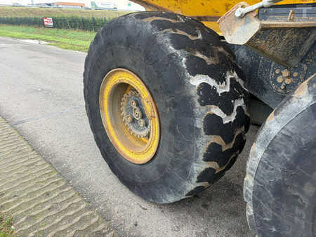 Knickgelenkte Muldenkipper/Dumper 2015 Komatsu HM300-3 (25)