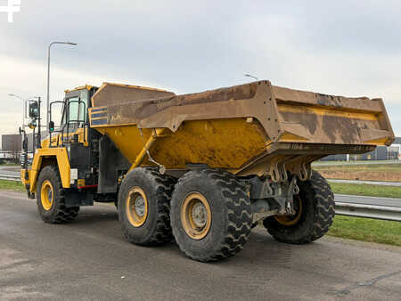 Knickgelenkte Muldenkipper/Dumper 2015 Komatsu HM300-3 (3)