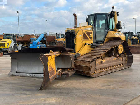 Grondschuivers 2012 Caterpillar D6N LGP (2)