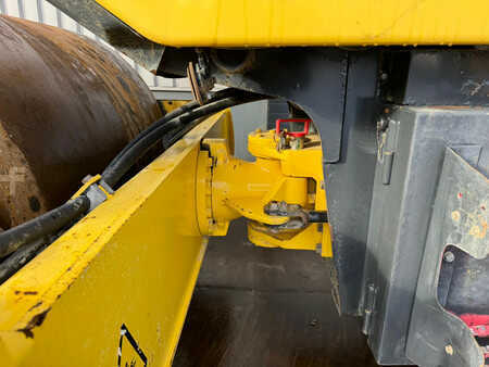 Compacteur monocylindre 2017 BOMAG BW213D-5 (17)