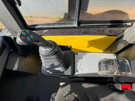 Compacteur monocylindre 2017 BOMAG BW213D-5 (21)