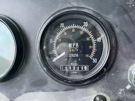 Tombereau rigide 1991 Caterpillar 773B (17)