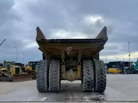 Tombereau rigide 1991 Caterpillar 773B (4)