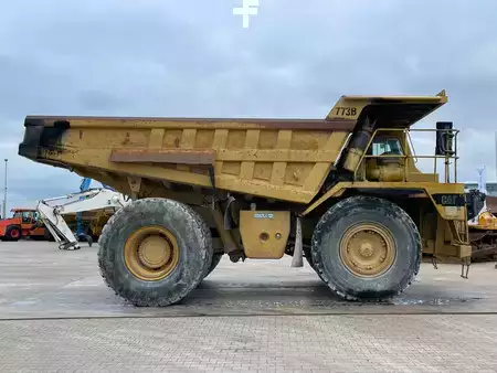 Tombereau rigide 1991 Caterpillar 773B (7)