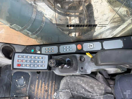 Bæltegraver 2015 Liebherr R950 SHD (21)