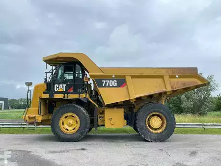 Dumprar 2019 Caterpillar 770G (2)