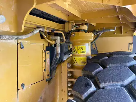 Dumprar 2019 Caterpillar 770G (20)