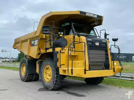 Dumprar 2019 Caterpillar 770G (8)