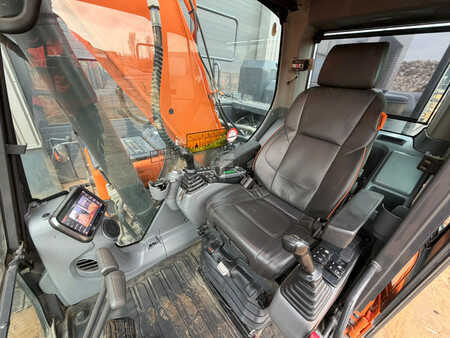 Escavadora de rastos 2022 Doosan DX225LC-7 (20)