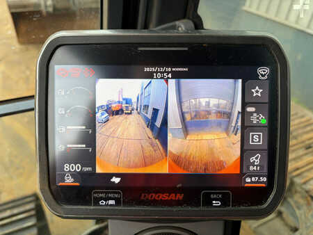 Escavadora de rastos 2022 Doosan DX225LC-7 (23)