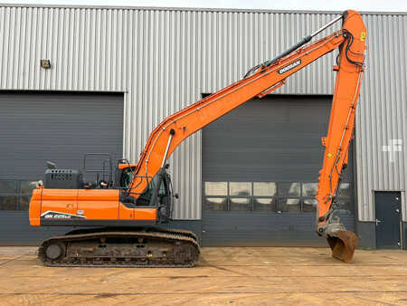 Escavadora de rastos 2022 Doosan DX225LC-7 (6)
