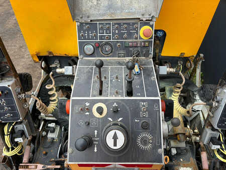 Raupenfertiger 2011 Dynapac F5C 2 x 35cm extensions (26)