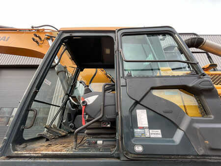 Koparki gąsienicowe 2017 Hyundai HX 430L (11)