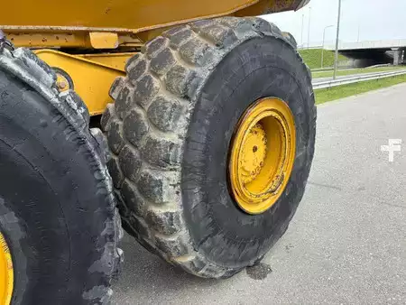 Artikulerte dumpere 2017 Caterpillar 745C (12)