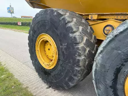 Artikulerte dumpere 2017 Caterpillar 745C (15)