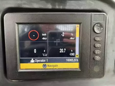 Artikulerte dumpere 2017 Caterpillar 745C (22)