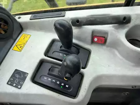 Artikulerte dumpere 2017 Caterpillar 745C (23)