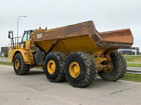 Artikulerte dumpere 2017 Caterpillar 745C (3)