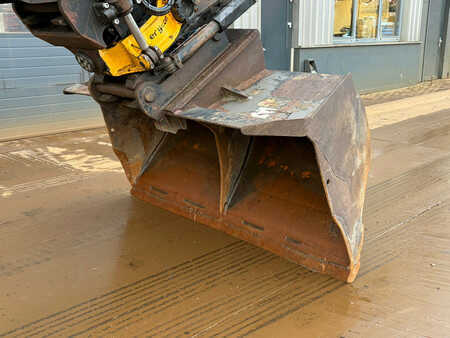 Rupsgraafmachines 2014 Komatsu PC240LC-10 (14)