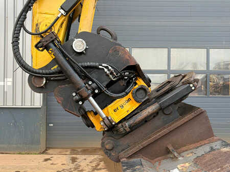 Rupsgraafmachines 2014 Komatsu PC240LC-10 (17)