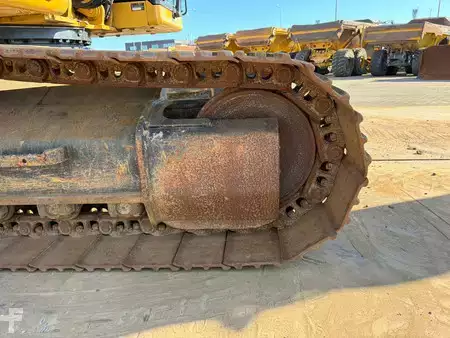 Beltegraver 2020 Caterpillar 330 (16)