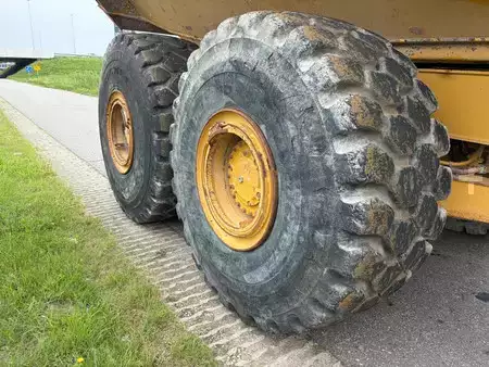 Knikdumpers 2017 Caterpillar 745C (14)