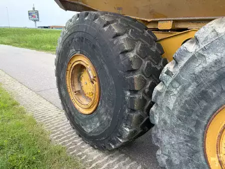 Knikdumpers 2017 Caterpillar 745C (15)