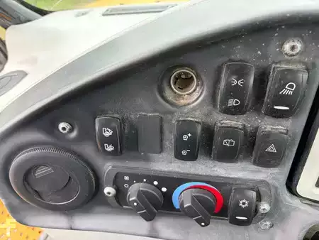 Knikdumpers 2017 Caterpillar 745C (23)