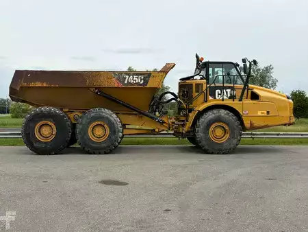 Knikdumpers 2017 Caterpillar 745C (6)