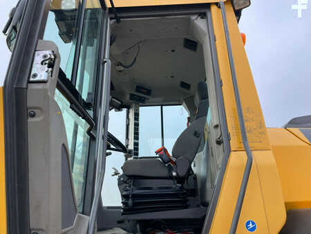 Chargeuse sur pneus 2016 Volvo L90H (16)