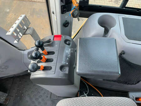 Chargeuse sur pneus 2016 Volvo L90H (19)