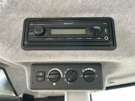 Chargeuse sur pneus 2016 Volvo L90H (22)