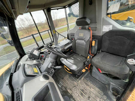 Wywrotki przegubowe 2017 Caterpillar 745 04A (11)