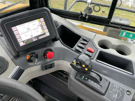 Wywrotki przegubowe 2017 Caterpillar 745 04A (13)