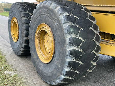 Wywrotki przegubowe 2017 Caterpillar 745 04A (19)