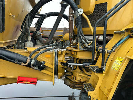 Wywrotki przegubowe 2017 Caterpillar 745 04A (27)