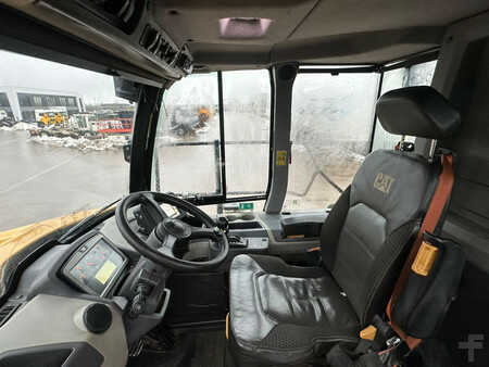 Wywrotki przegubowe 2017 Caterpillar 745 04A (32)