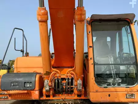 Escavatori cingolati 2008 Doosan DX300LC (10)